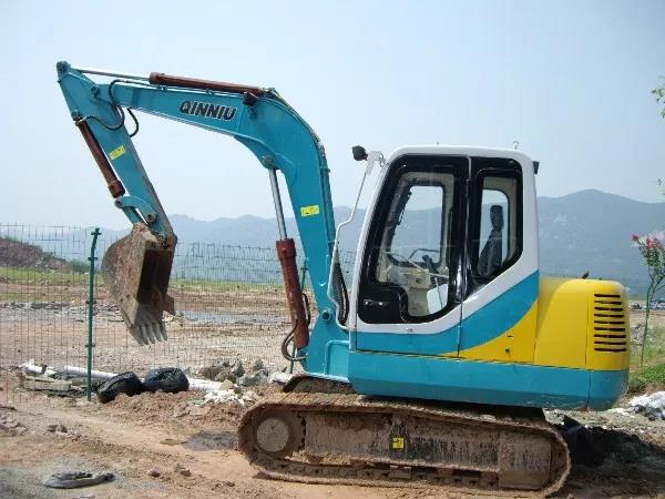 走進(jìn)勤牛陳列室,砥礪民企強(qiáng)國(guó)志 走進(jìn)勤牛陳列室,砥礪民企強(qiáng)國(guó)志