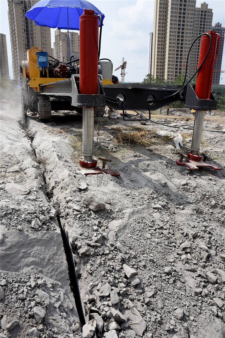 1115-3.jpg 1115-3.jpg